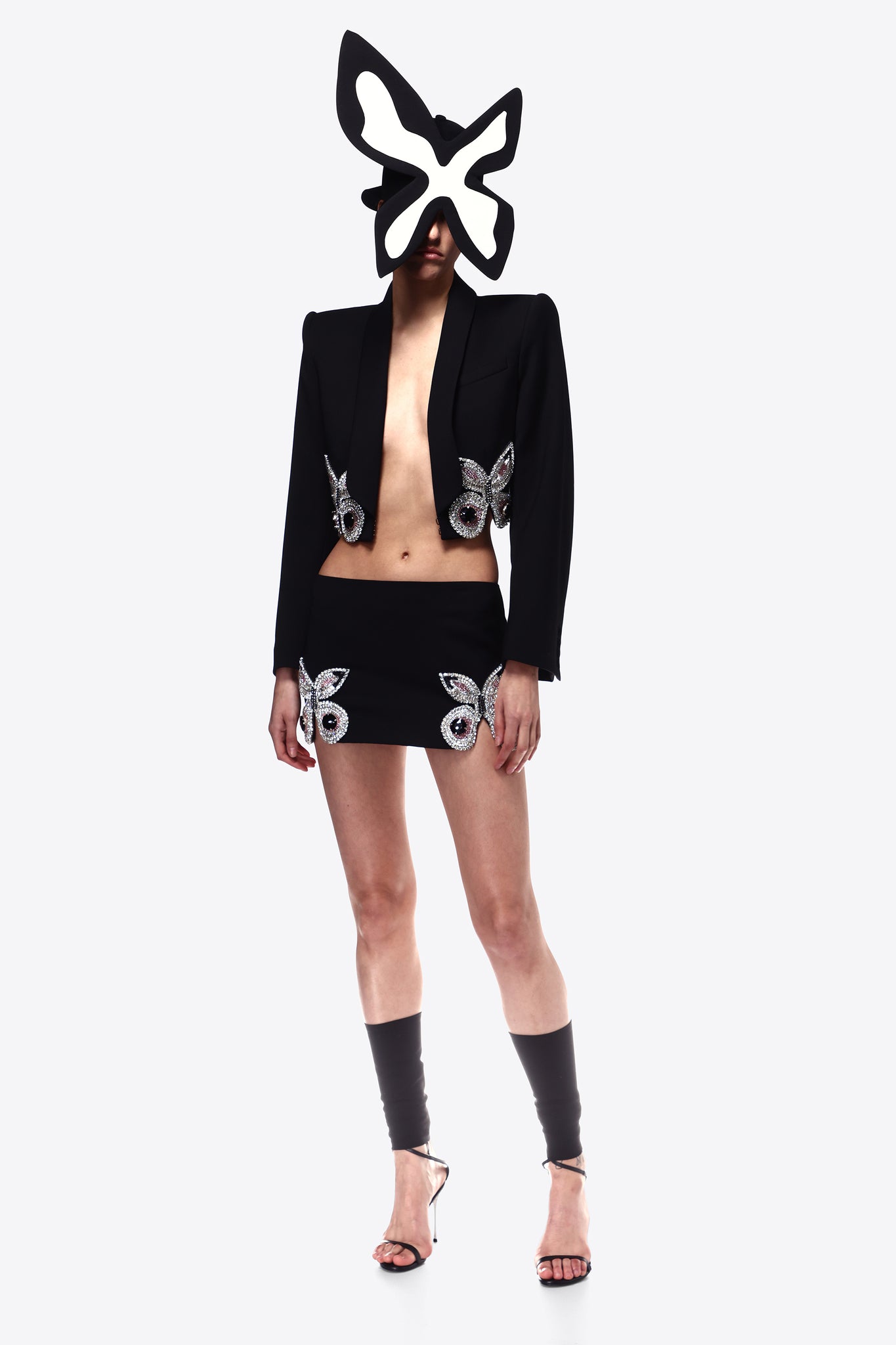 embroidered butterfly cropped blazer