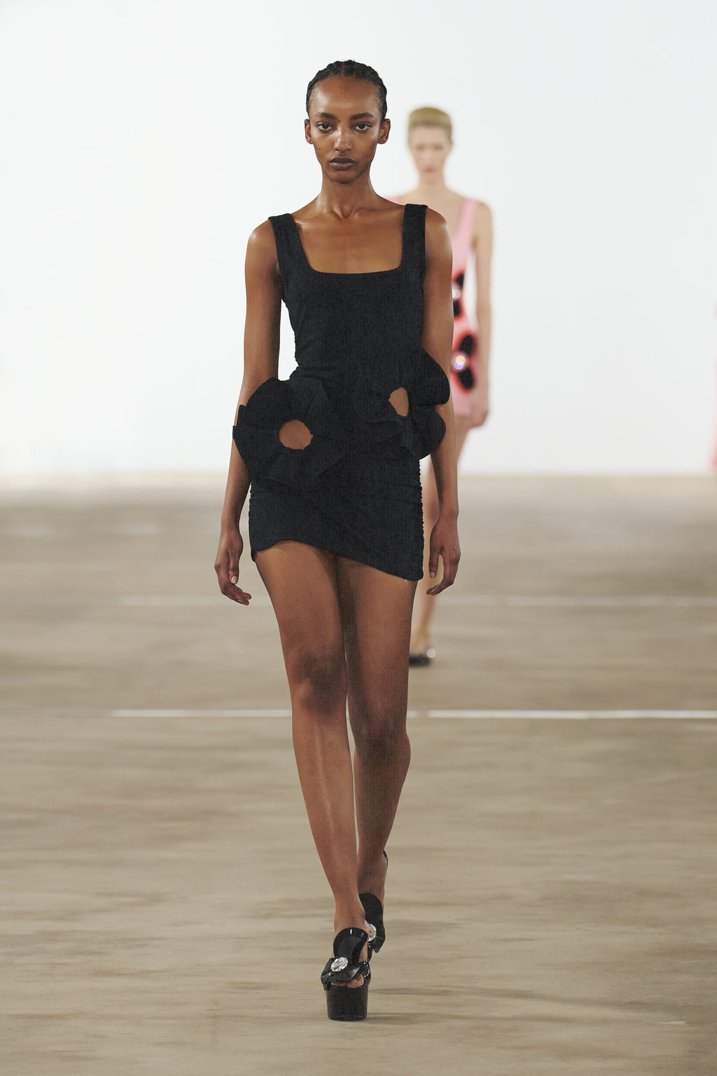 READY TO WEAR AREA visual data 3